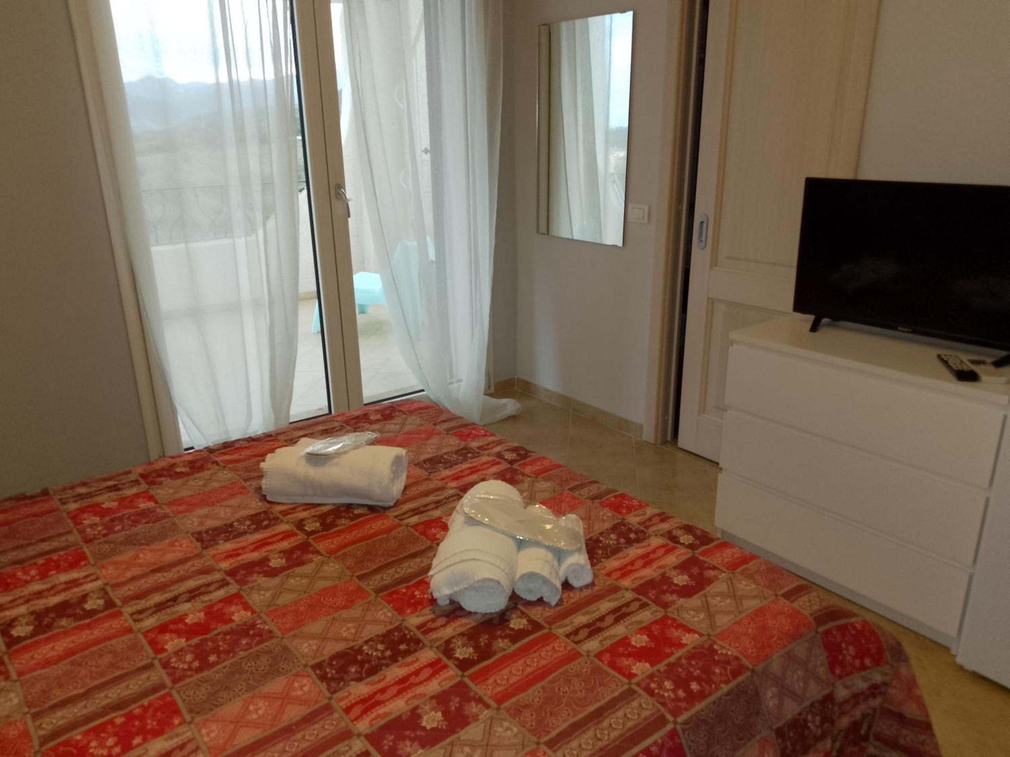 Villa Florida - Prestige Exclusive Rooms & Luxury Villas San Teodoro  Bagian luar foto