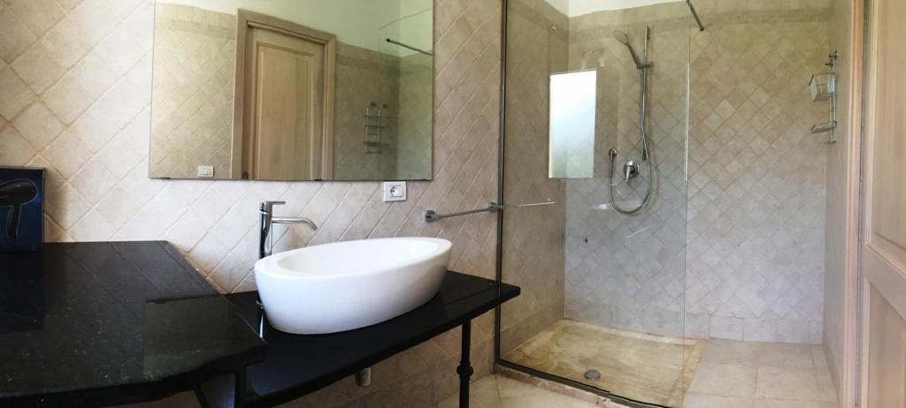 Villa Florida - Prestige Exclusive Rooms & Luxury Villas San Teodoro  Ruang foto