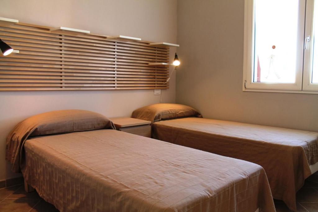 Villa Florida - Prestige Exclusive Rooms & Luxury Villas San Teodoro  Bagian luar foto